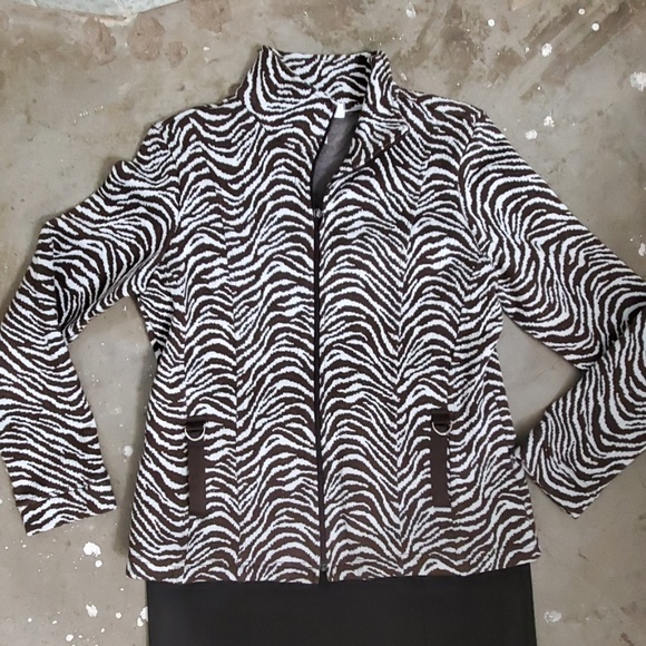 Brown and White Jacket w/ Brown Skirt - Picture 2 of 6